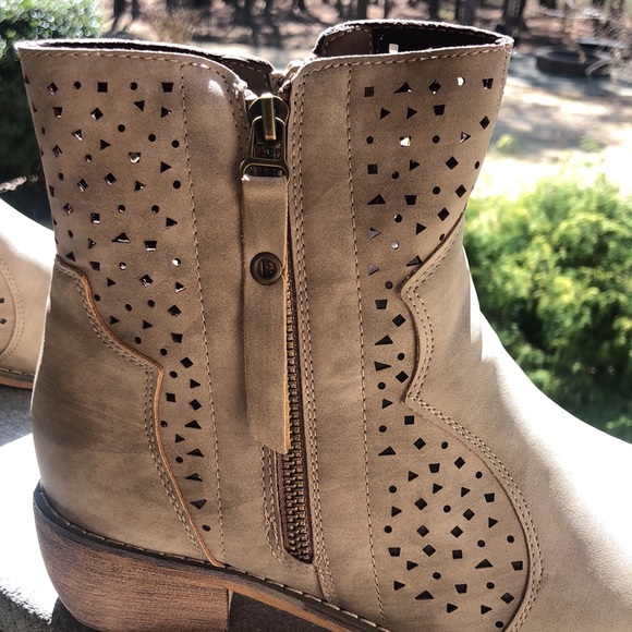 Pierre Dumas booties size 11 - Picture 2 of 8